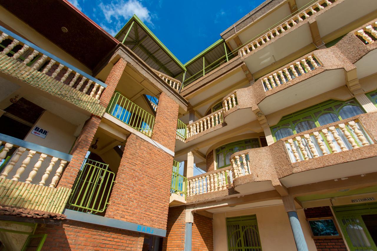 Heart Land Hotel Kigali Exterior photo